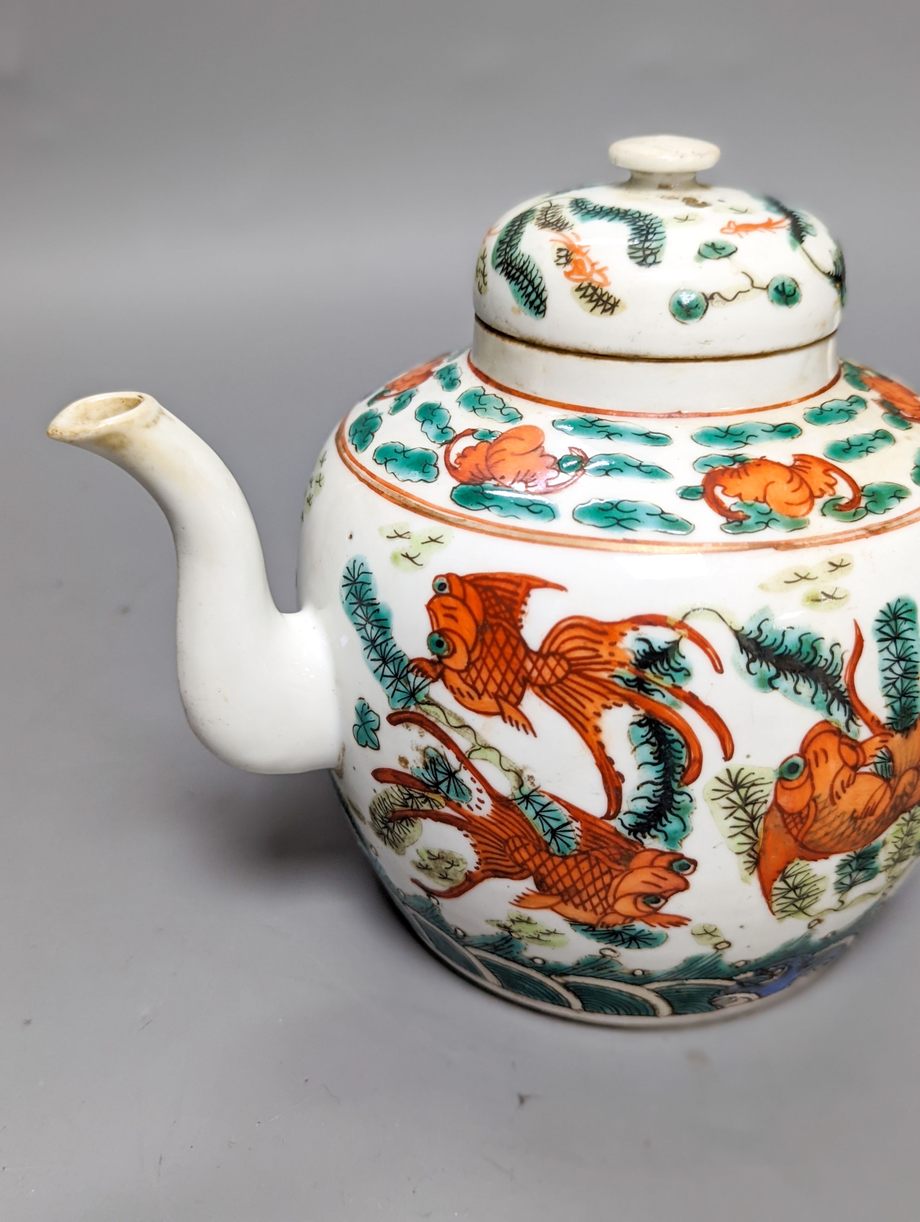 A Chinese ‘goldfish’ enamelled porcelain teapot and cover, 14cm